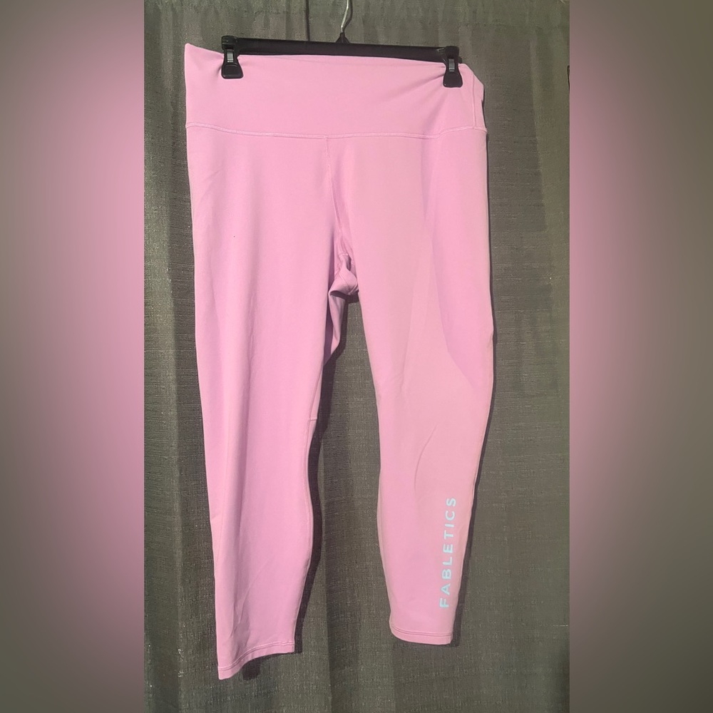 power hold made by Fabletics